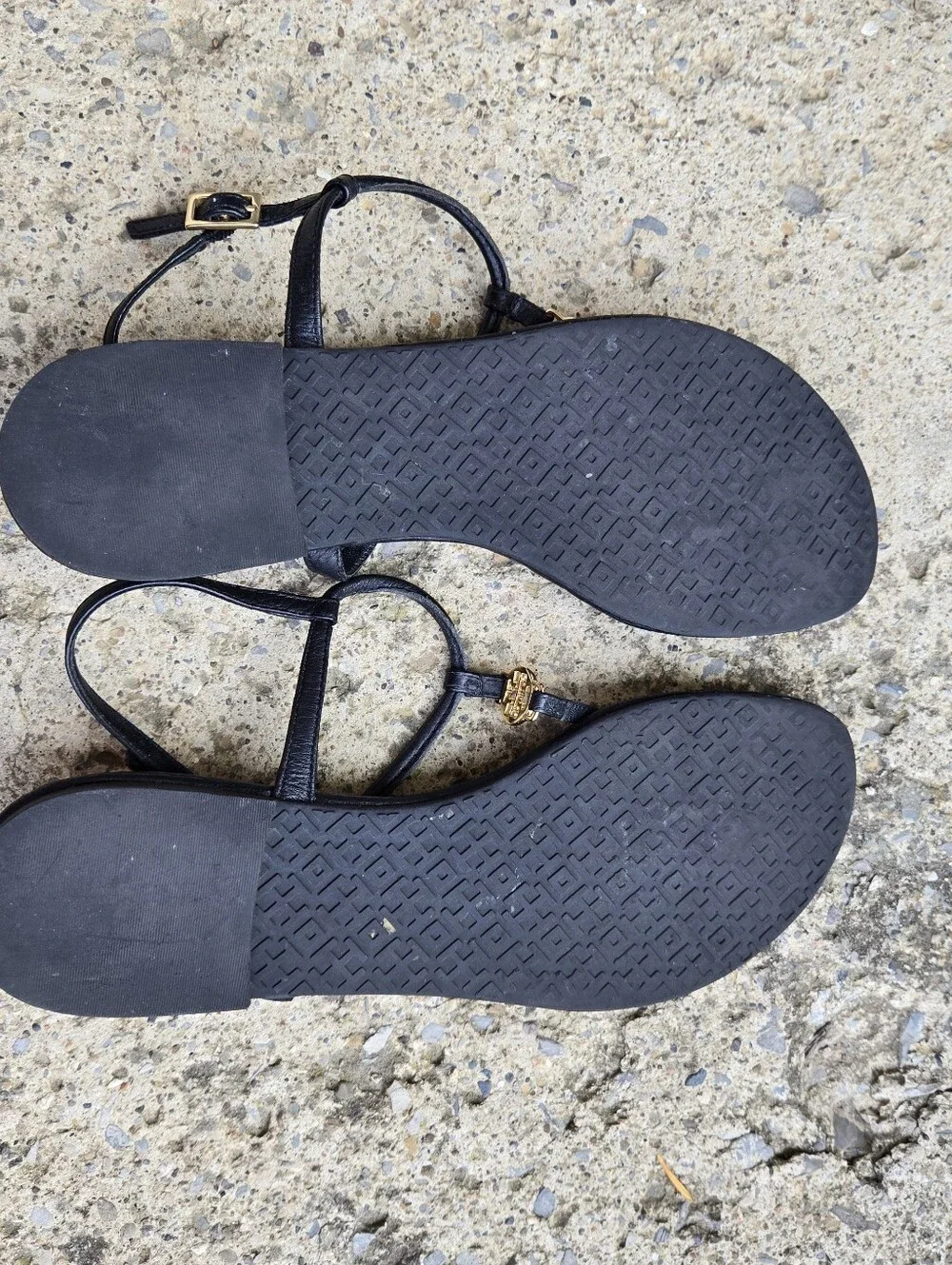 Tory Burch Emmy Thong Black Sandal Size 7.5
